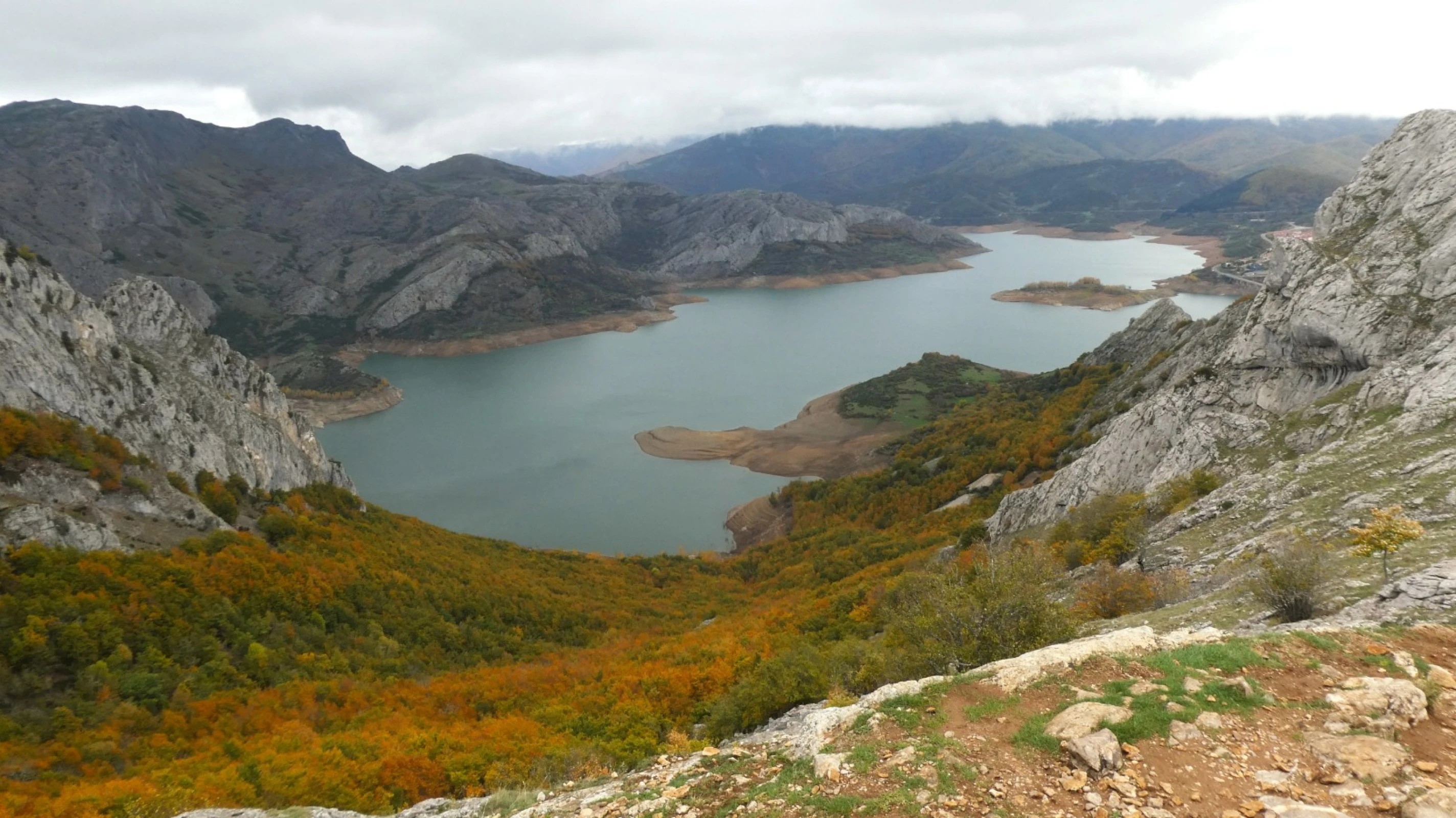 A picture is worth 1000 words - just as well really.